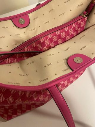 Bolso Guess Rosa y Blanco