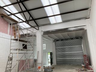 Nave industrial en alquiler en Sarrià de Ter