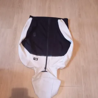 Conjunto chándal negro y blanco