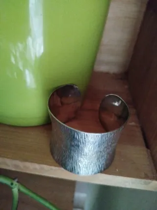 Brazalete de plata texturizado