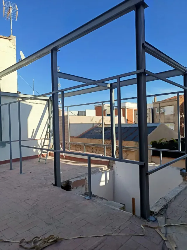 Estructura metálica para exterior