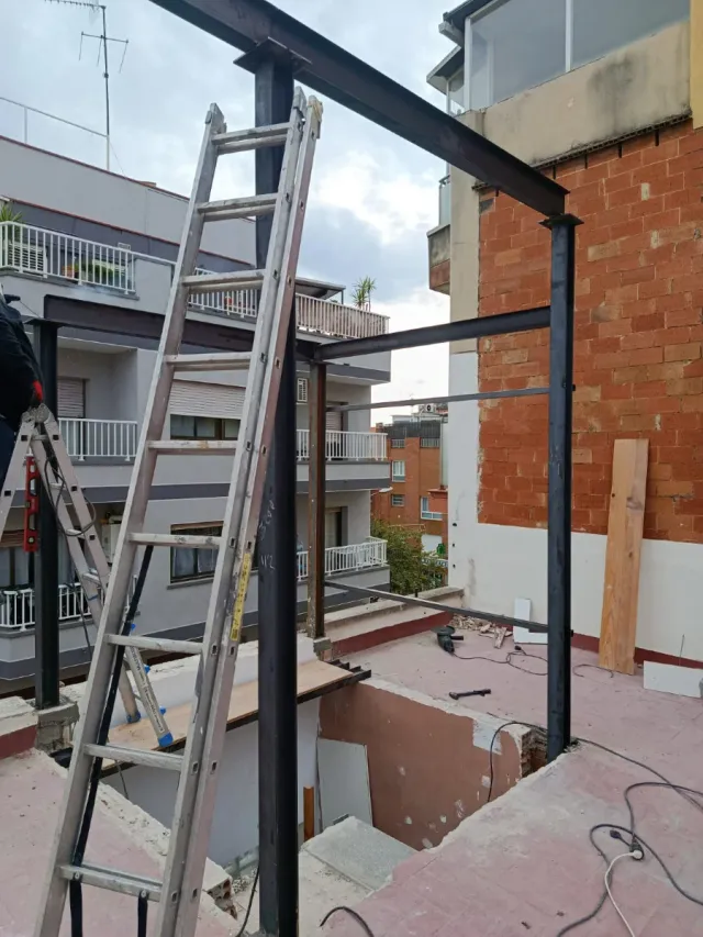 Estructura metálica para exterior