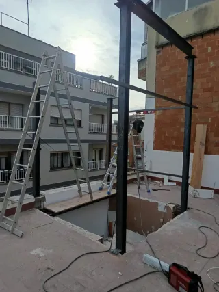 Estructura metálica para exterior