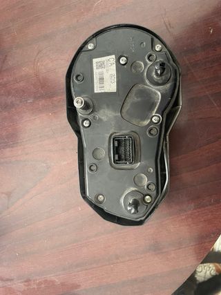 Piezas Triumph Tiger 800