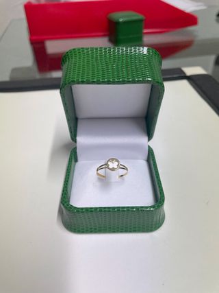 Anillo Oro 18K Nácar Mariposa