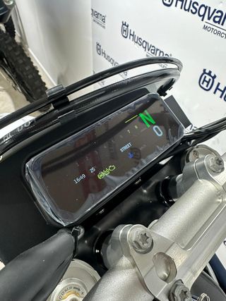 HUSQVARNA 701 ENDURO 2026