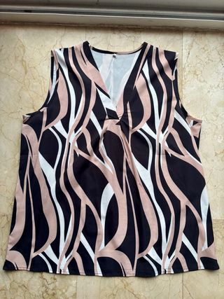 Blusa sin mangas estampada