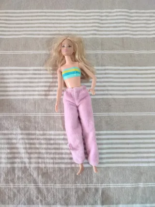 Barbie disfrazada de conejo