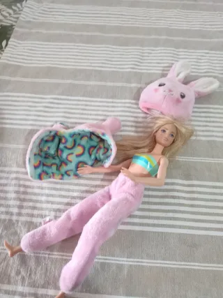Barbie disfrazada de conejo