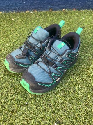 Zapatillas Salomon niño impermeables Talla 31