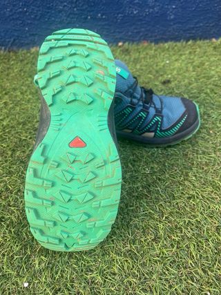 Zapatillas Salomon niño impermeables Talla 31