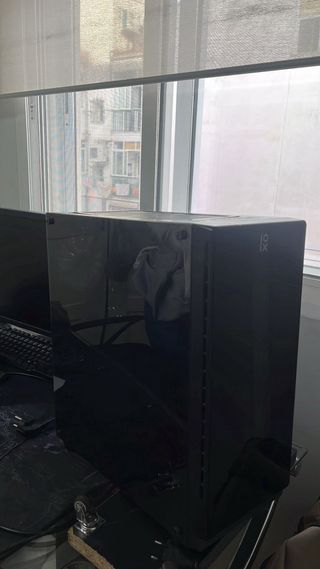 PC Gaming IOX con luces LEDS