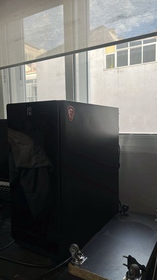 PC Gaming IOX con luces LEDS