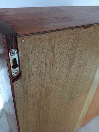 Vitrina de pared antigua madera y cristal