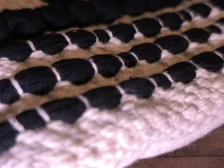 Pochette Boho Nera e panna