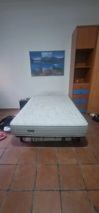 Somier con patas y colchón