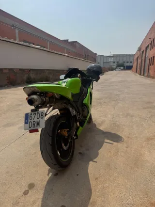 Kawasaki ZX6R 2005 Verde
