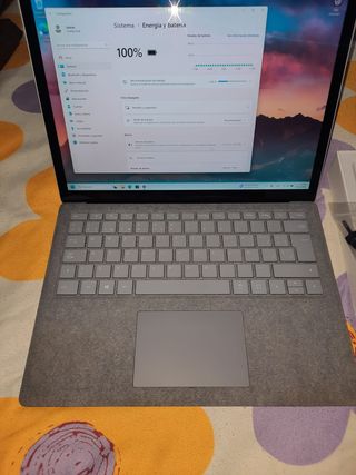 Microsoft Surface Laptop 2 Platino 34,3 cm