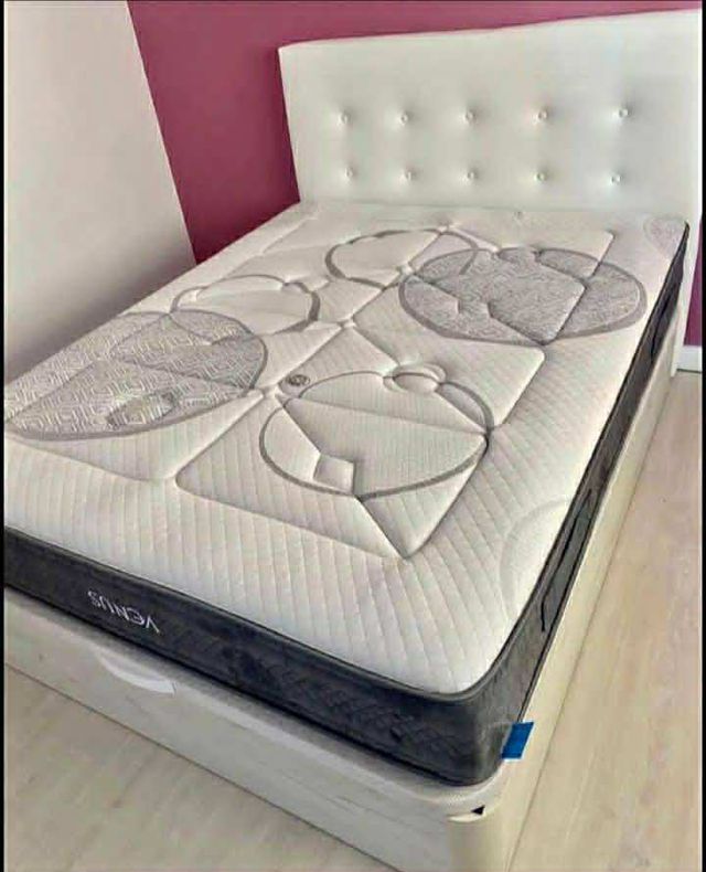 Canapé de matrimonio nuevo a estrenar