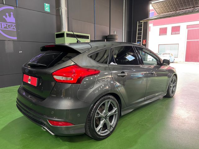 FORD Focus 2.0 TDCi Pow. STLine
