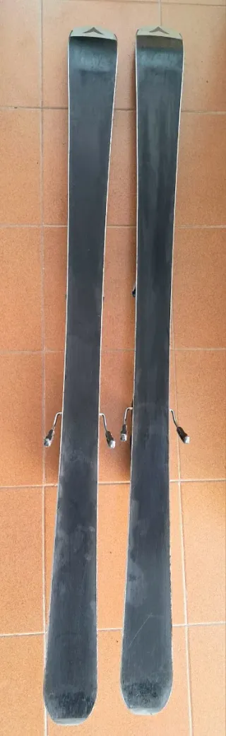 2 Esquís Dynastar Carving 130cm