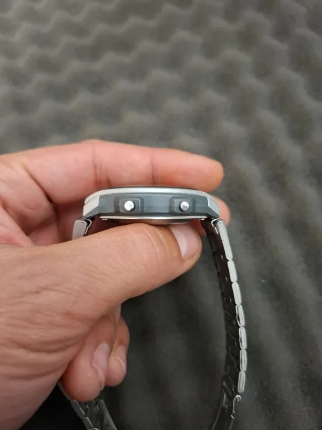 Casio AQ-140W Dual Time Reloj