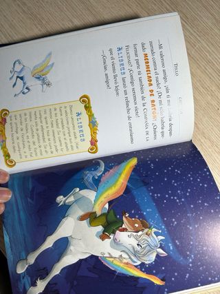 Regreso al Reino de la Fantasía: ¡Libro con olo...