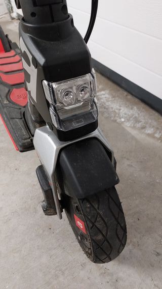 Patinete Eléctrico Aprilia ESR1