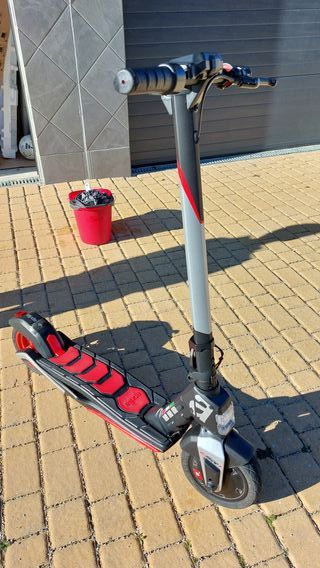 Patinete Eléctrico Aprilia ESR1