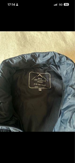 Plumífero niña azul