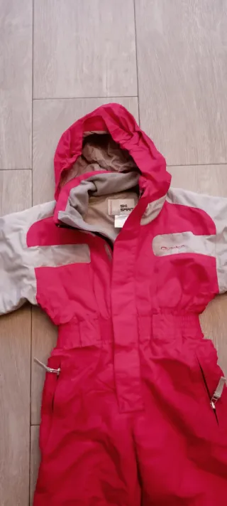 Traje de esquí + guantes para niño/niña talla 4año