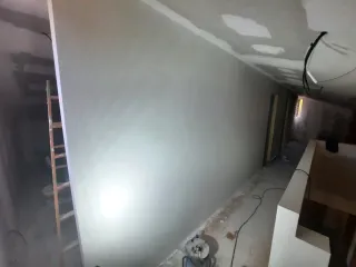 Yesero profesional alisado gotelé