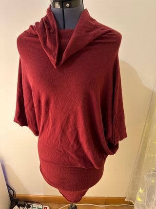 Vestito inver con scollo che cade a maniche corte