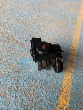 Bomba de dirección asistida Peugeot 206 1.4 hdi