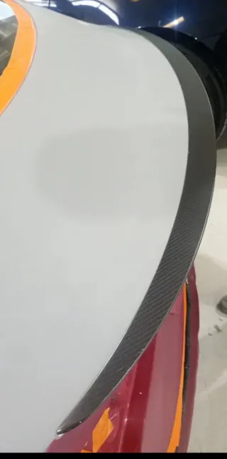 Alerón Fibra Carbono Tesla Model 3
