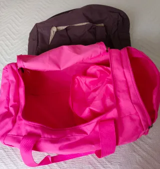 4 Mochilas deportivas Reebok, Geonaute y Kipsta.