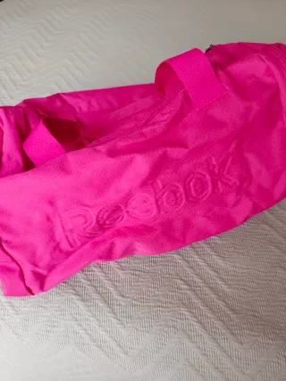 4 Mochilas deportivas Reebok, Geonaute y Kipsta.