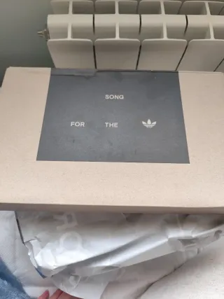 Zapatillas Adidas Marrón/Rojo