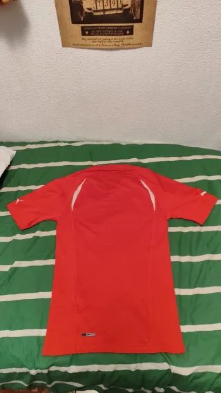 Camiseta deportiva Puma roja Talla M