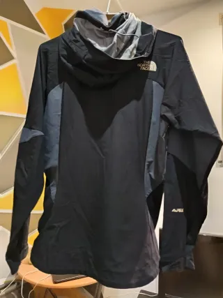 Chaqueta The North Face Negra y Gris