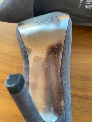 Zapatos de tacón de cuero