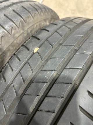 Neumático Michelin 235/45R18