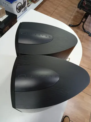 Altavoces KEF Q1 Series