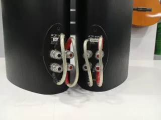 Altavoces KEF Q1 Series