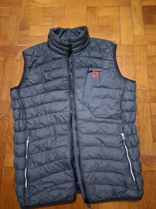 Chaleco acolchado gris hombre