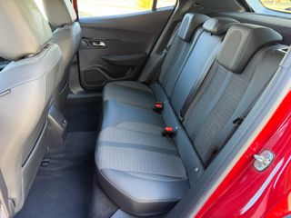 Peugeot e-2008 Eléctrico Allure Pack