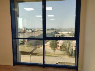 Alquiler oficina en Sevilla. Parque empresarial nu