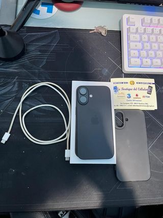 iPhone 16 Nero