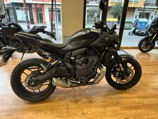 Yamaha MT-07 35 kW (A2) Y-AMT. Año 2025