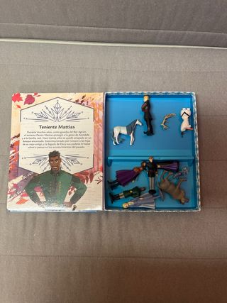 Frozen 2. Libroaventuras: Incluye un cuento, fi...